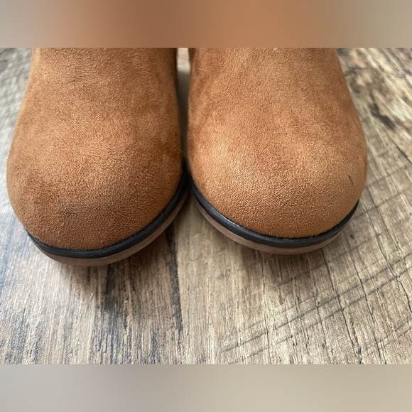 Cat & Jack Booties - Picture 7 of 8